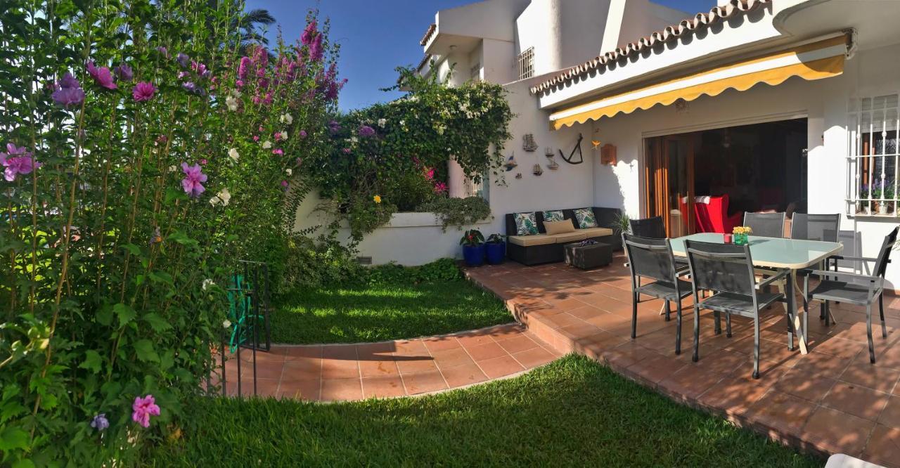 Beachfront Oasis In Costa Del Sol. Caleta De Velez Exterior foto